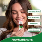 Vrouw ervaart aromatherapie met pepermuntolie voor meer energie en een verkoelend gevoel.